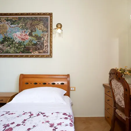 2-bedroom Beachfront With Sea View Vlorë